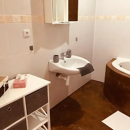 شقة Apartman Tristovka