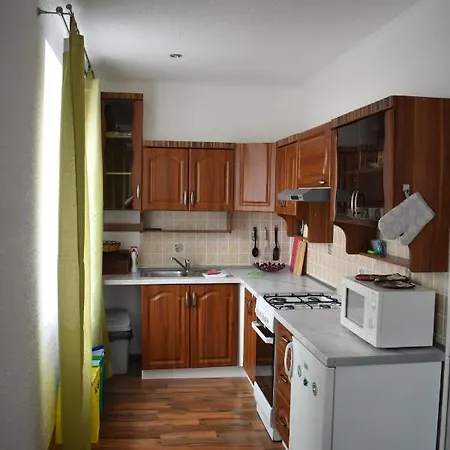 Apartman Tristovka * ليبوفا لازن